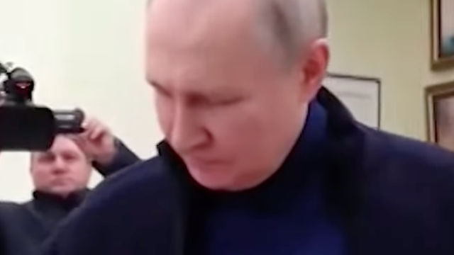 Putin Lands In Ukraine